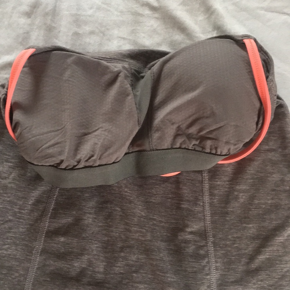 Lululemon Tank - Picture 5 of 5